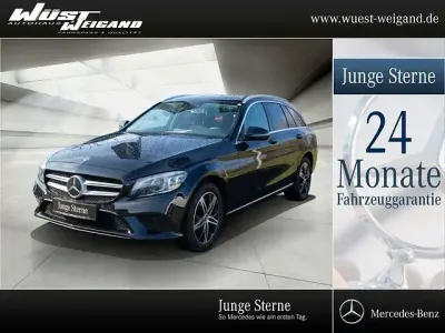 Gebraucht Mercedes C220 Avantgarde 194 PS (142 kW) 2020 Schwarz Kombi