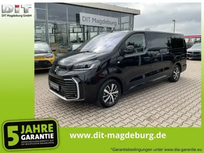 Gebraucht Toyota Proace Verso Team 177 PS (130 kW) 2024 Black metallic Kombi