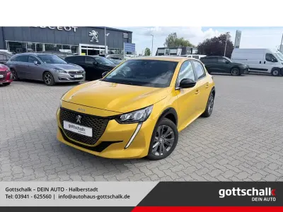 Gebraucht Peugeot e-208 100 kW (136 PS) 2022 Gelb Kleinwagen