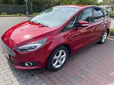 Usado Ford S-MAX Business Edition 150 HP (110 kW) 2017 Vermelho Monovolume