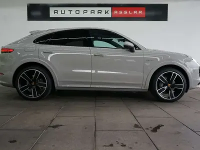 Brugt Porsche Cayenne E-Hybrid Coupe 462 HK (339 kW) 2021 Kreide Coupe