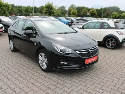 Gebraucht Opel Astra Dynamic 150 PS (110 kW) 2019 Schwarz Kombi