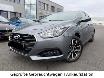 Gebraucht Hyundai i40 Style 141 PS (103 kW) 2018 Grau Kombi