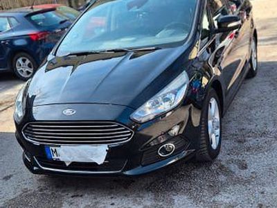 Gebraucht Ford S-MAX Titanium 179 PS (131 kW) 2016 Schwarz Van / Kleinbus