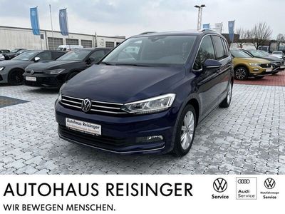 Gebraucht VW Touran Highline 150 PS (110 kW) 2023 Blau Van / Kleinbus