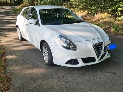 Usata Alfa Romeo Giulietta 120 CV (88 kW) 2011 Bianco Utilitaria