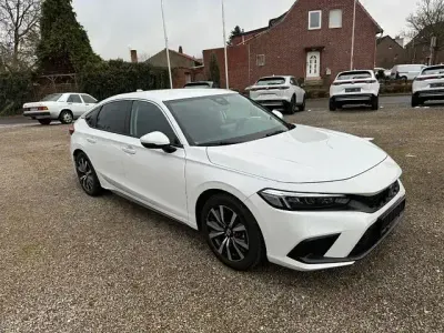 Neu Honda Civic Elegance 184 PS (135 kW) 2025 Weiß Limousine