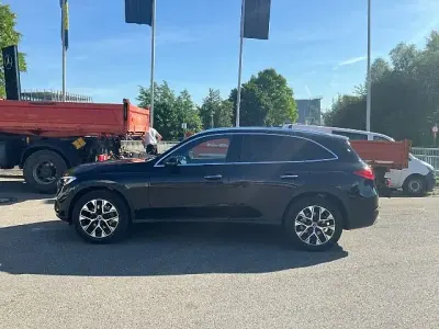 Gebraucht Mercedes GLC200 Avantgarde 163 PS (119 kW) 2026 Schwarz SUV