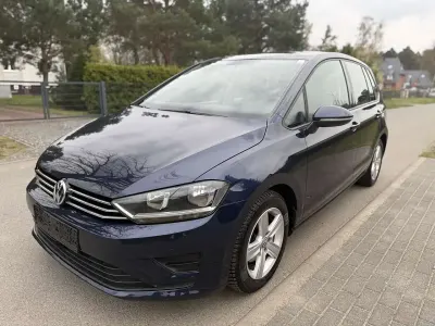 Usata VW Golf Sportsvan Comfortline 125 CV (91 kW) 2015 Blu Monovolume