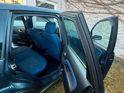 Gebraucht Ford Fiesta 2004 Grau Kleinwagen