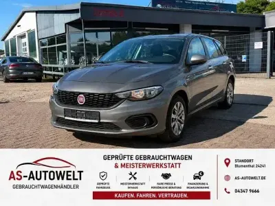 Gebraucht Fiat Tipo Pop 95 PS (69 kW) 2019 Grau Kombi