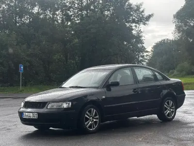 Gebraucht VW Passat Basis 101 PS (74 kW) 2000 Schwarz Limousine