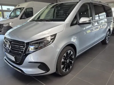 Gebraucht Mercedes V300 Avantgarde 237 PS (174 kW) 2025 Silber Van / Kleinbus