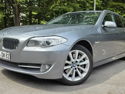 Gebraucht BMW 525 Sport Line 204 PS (150 kW) 2011 Grau Limousine
