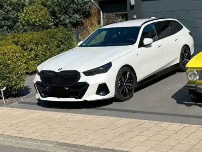 Gebraucht BMW 520 M Sport 197 PS (144 kW) 2024 Andere farben Kombi