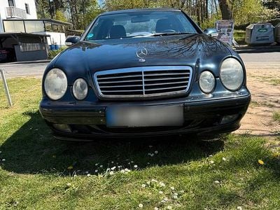 Begagnad Mercedes CLK200 163 HK (119 kW) 2000 Svart Sportkupé
