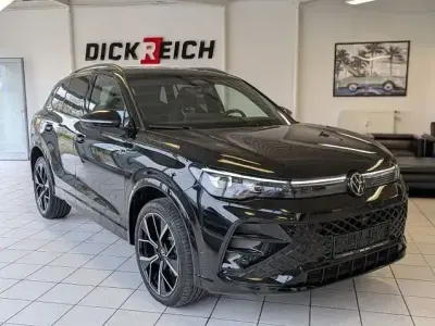 Gebraucht VW Tiguan R-line 193 PS (141 kW) 2025 Deep black perleffekt SUV