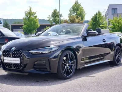 Gebraucht BMW 440 M Sport 374 PS (275 kW) 2022 Saphirschwarz Cabrio