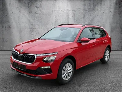 Neu Skoda Kamiq 116 PS (85 kW) 2026 Velvet rot SUV
