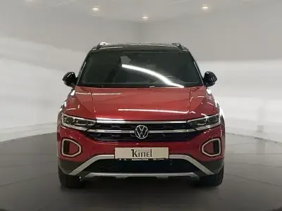Usata VW T-Roc Style 150 CV (110 kW) 2023 Rosso SUV