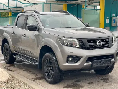 Käytetty Nissan Navara 190 HP (139 kW) 2018 Ruskea Nouto