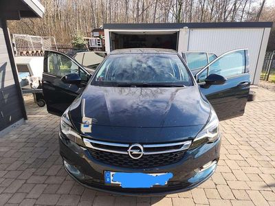 Gebraucht Opel Astra Innovation 150 PS (110 kW) 2016 Grün Kleinwagen