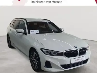 Gebraucht BMW 318 Sport Line 150 PS (110 kW) 2023 Alpinweiß Kombi