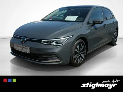 Gebraucht VW Golf VIII Move 150 PS (110 kW) 2023 Delfingrau metallic Limousine