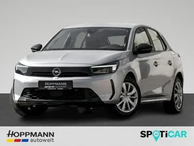 Gebraucht Opel Corsa Basis 75 PS (55 kW) 2024 Kristall silber Kleinwagen