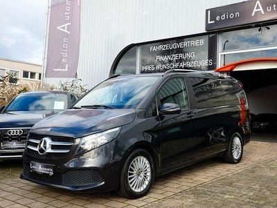 Grau Gebraucht 2020 Mercedes V300 Edition Van / Kleinbus | 48.800 € (Fairer Preis)