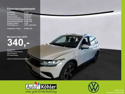 Gebraucht VW Tiguan Life 245 PS (180 kW) 2022 Pure white SUV