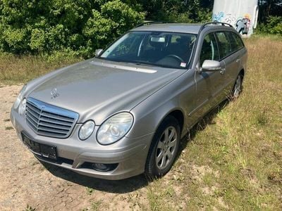 Mercedes E200