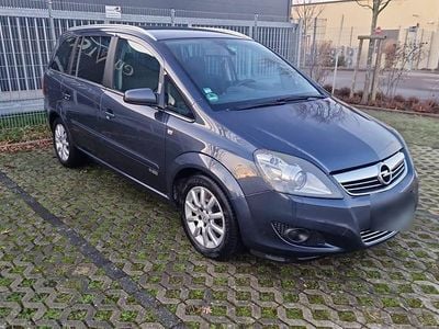 Second-hand Opel Zafira 125 CP (91 kW) 2009 Gri Monovolum