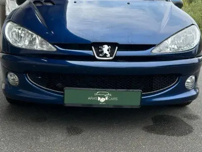Gebraucht Peugeot 206 CC 109 PS (80 kW) 2004 Blau Cabrio