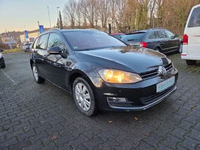 Gebraucht VW Golf VII Comfortline 110 PS (80 kW) 2013 Schwarz Limousine