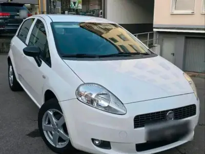 Gebraucht Fiat Grande Punto 79 PS (58 kW) 2008 Weiß Kleinwagen