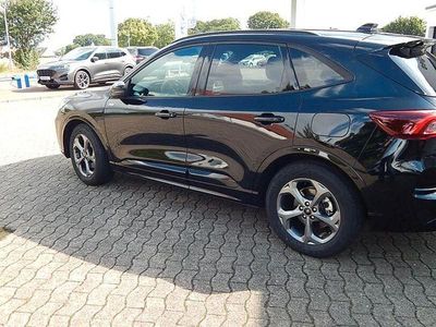 Second-hand Ford Kuga ST-Line 186 CP (136 kW) 2025 Negru SUV