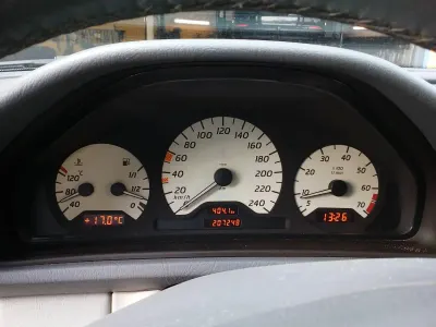 Gebraucht Mercedes CLK200 136 PS (100 kW) 1998 Blau Cabrio