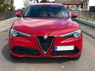 gebraucht Alfa Romeo Stelvio 2.0 Turbo 16V 147kW AT8-Q4 - neuwertig