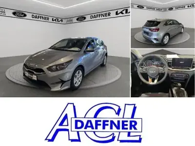 Neu Kia Ceed 140 PS (102 kW) 2025 (css) lunarsilber met. Kleinwagen