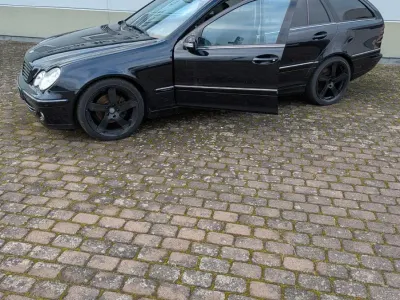Gebraucht Mercedes C200 Sport Edition 163 PS (119 kW) 2005 Schwarz Kombi