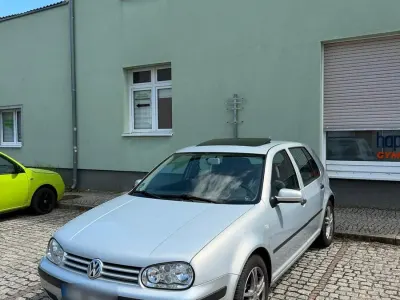 Gebraucht VW Golf IV 100 PS (73 kW) 2000 Grau Kleinwagen