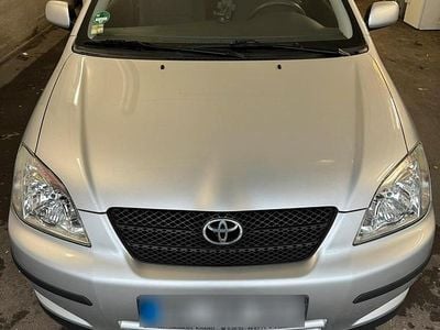 Gebraucht Toyota Corolla 82 PS (60 kW) 2002 Silber Limousine