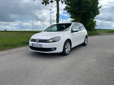 Gebraucht VW Golf VI Comfortline 122 PS (89 kW) 2009 Weiß Kleinwagen