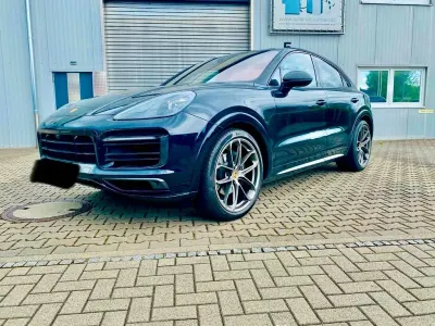 Gebraucht Porsche Cayenne Coupe Chrono 340 PS (250 kW) 2020 Schwarz SUV