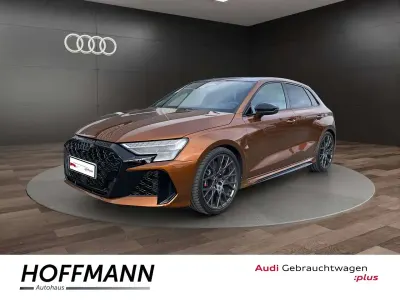 Gebraucht Audi RS3 Comfort 400 PS (294 kW) 2025 Braun Limousine