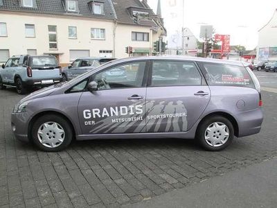 Gebraucht Mitsubishi Grandis Invite 165 PS (121 kW) 2004 Magicviolett Van / Kleinbus