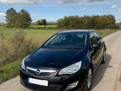 Gebraucht Opel Astra Selection 116 PS (85 kW) 2011 Schwarz Limousine