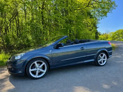 Gebraucht Opel Astra Cabriolet 116 PS (85 kW) 2009 Grau Cabrio