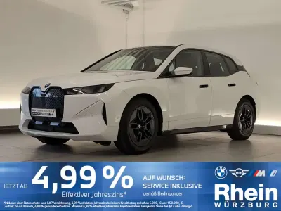 Gebraucht BMW iX 300 kW (408 PS) 2025 Weiß SUV